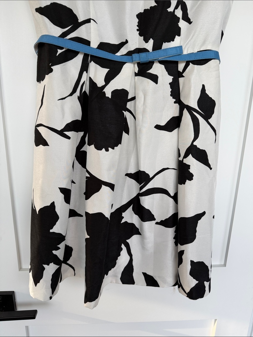 Gabby Skye Black & White Floral Midi Dress with Blue Belt - Picture 3 of 8